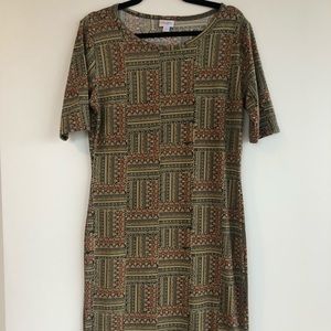 LulaRoe Julia Dress Short-Sleeve Knee Length in Aztec  Pattern, Size Large